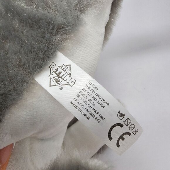 The Petting Zoo Pirate Shark Plush 16 Inch Stuffed Animal Gray Soft Toy Hat - Picture 6 of 7